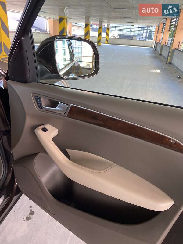 Внедорожник / Кроссовер Audi Q5 2011 в Луцке