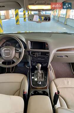 Внедорожник / Кроссовер Audi Q5 2011 в Луцке