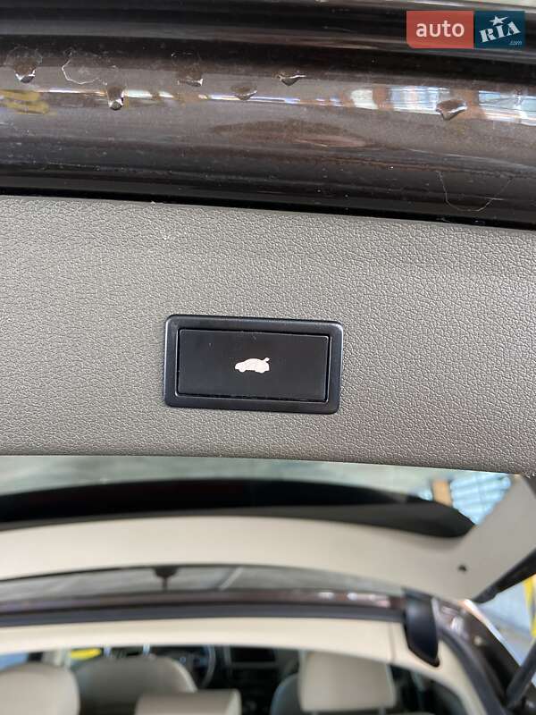 Внедорожник / Кроссовер Audi Q5 2011 в Луцке