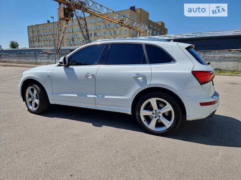 Внедорожник / Кроссовер Audi Q5 2015 в Киеве