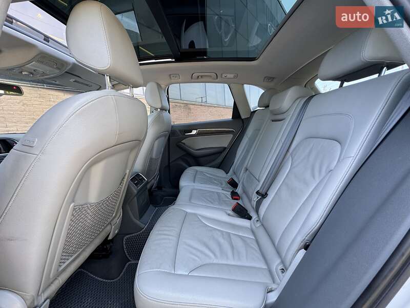 Позашляховик / Кросовер Audi Q5 2014 в Одесі