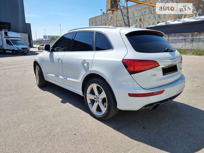 Внедорожник / Кроссовер Audi Q5 2015 в Киеве