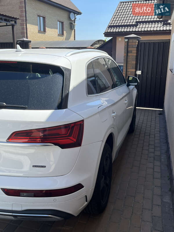 Внедорожник / Кроссовер Audi Q5 2020 в Киеве