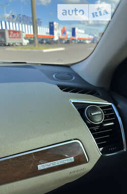 Внедорожник / Кроссовер Audi Q5 2011 в 