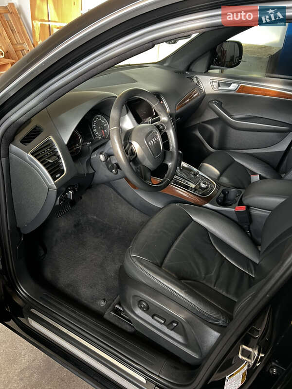 Внедорожник / Кроссовер Audi Q5 2011 в Шполе