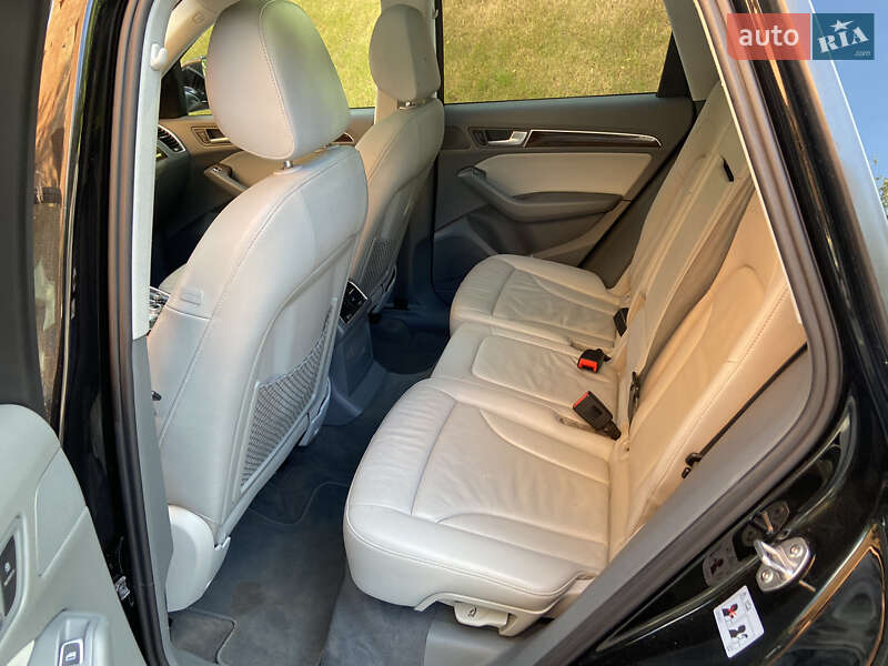 Внедорожник / Кроссовер Audi Q5 2013 в Львове