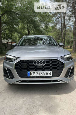 Внедорожник / Кроссовер Audi Q5 2022 в 