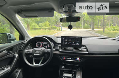 Внедорожник / Кроссовер Audi Q5 2022 в 