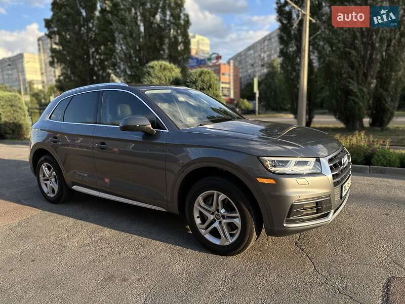 Позашляховик / Кросовер Audi Q5 2017 в Харкові