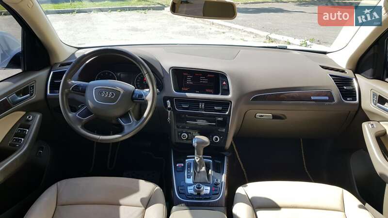 Внедорожник / Кроссовер Audi Q5 2014 в Владимире