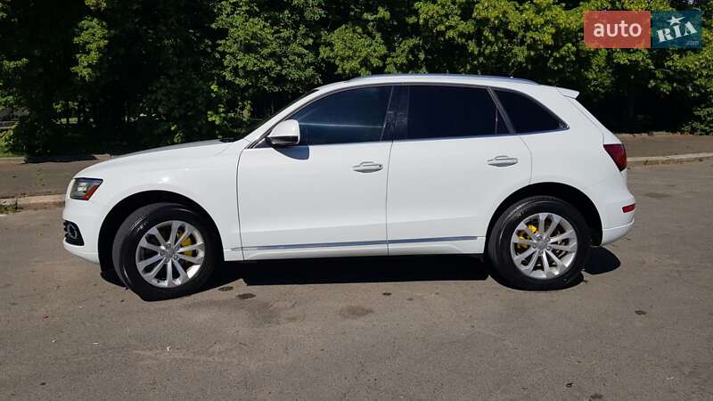 Внедорожник / Кроссовер Audi Q5 2014 в Владимире