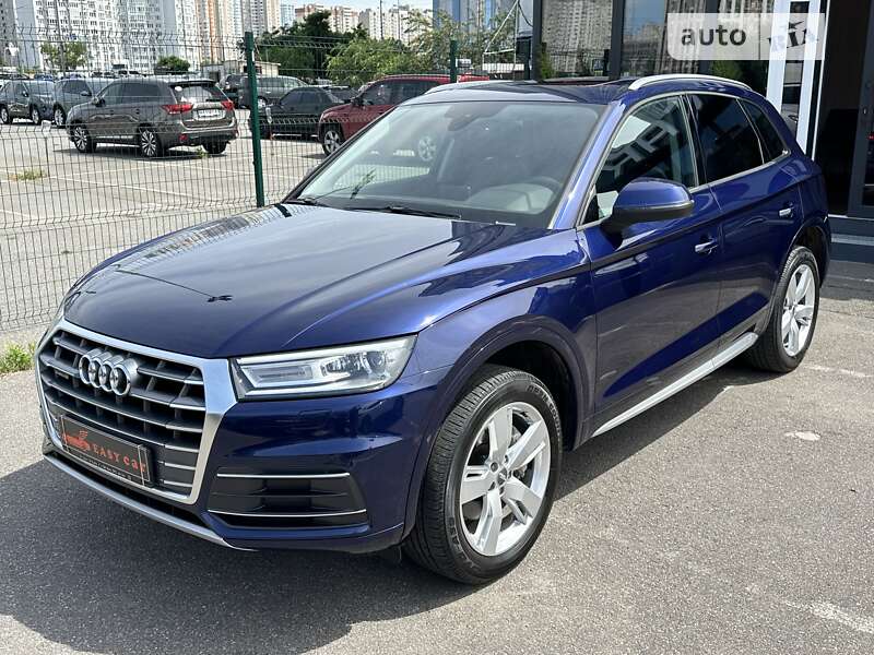 Позашляховик / Кросовер Audi Q5 2017 в Києві