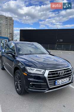 Внедорожник / Кроссовер Audi Q5 2017 в 