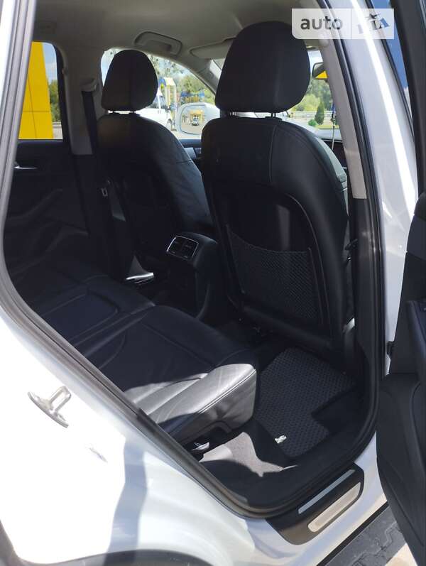 Внедорожник / Кроссовер Audi Q5 2009 в Дубно