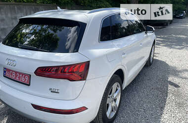 Позашляховик / Кросовер Audi Q5 2018 в Львові