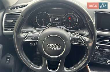 Позашляховик / Кросовер Audi Q5 2016 в 