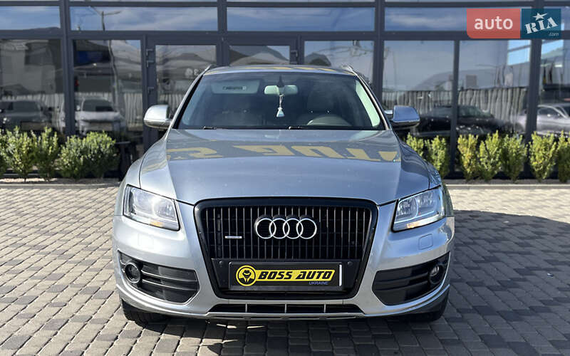 Внедорожник / Кроссовер Audi Q5 2010 в Мукачево