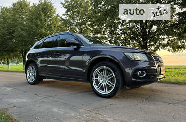 Внедорожник / Кроссовер Audi Q5 2011 в 
