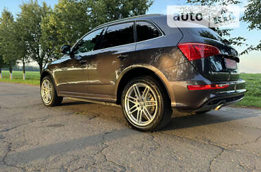 Внедорожник / Кроссовер Audi Q5 2011 в 
