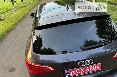Внедорожник / Кроссовер Audi Q5 2011 в 