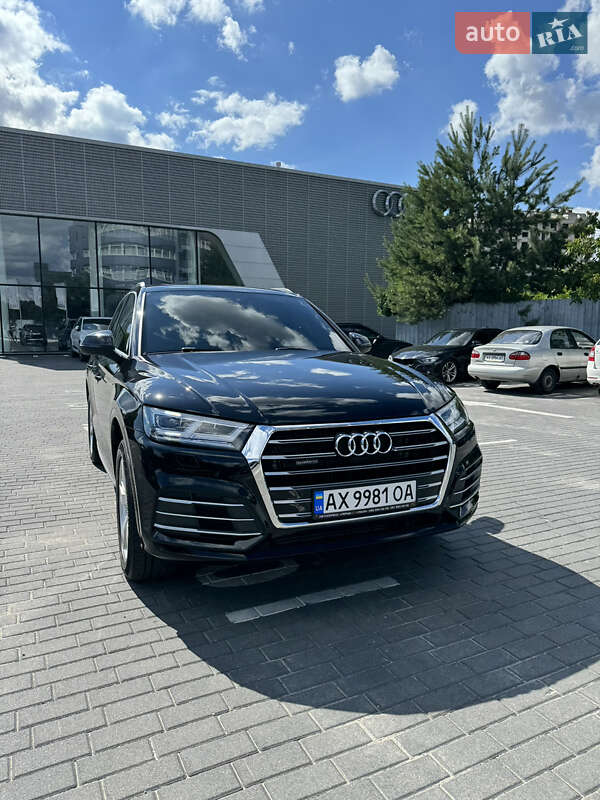 Внедорожник / Кроссовер Audi Q5 2018 в Харькове