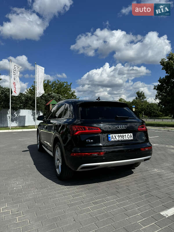 Внедорожник / Кроссовер Audi Q5 2018 в Харькове