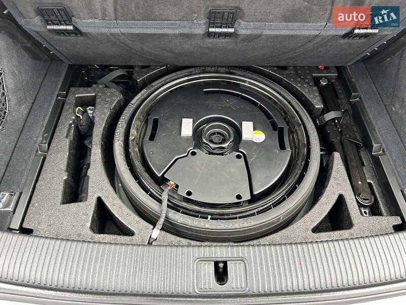 Внедорожник / Кроссовер Audi Q5 2017 в Хмельницком