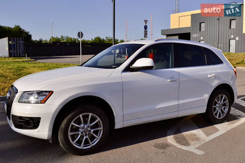 Внедорожник / Кроссовер Audi Q5 2011 в Ровно