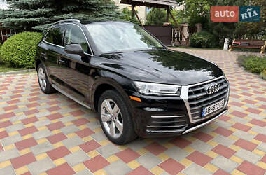 Позашляховик / Кросовер Audi Q5 2018 в 