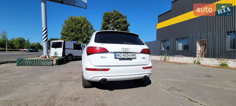 Позашляховик / Кросовер Audi Q5 2015 в Києві