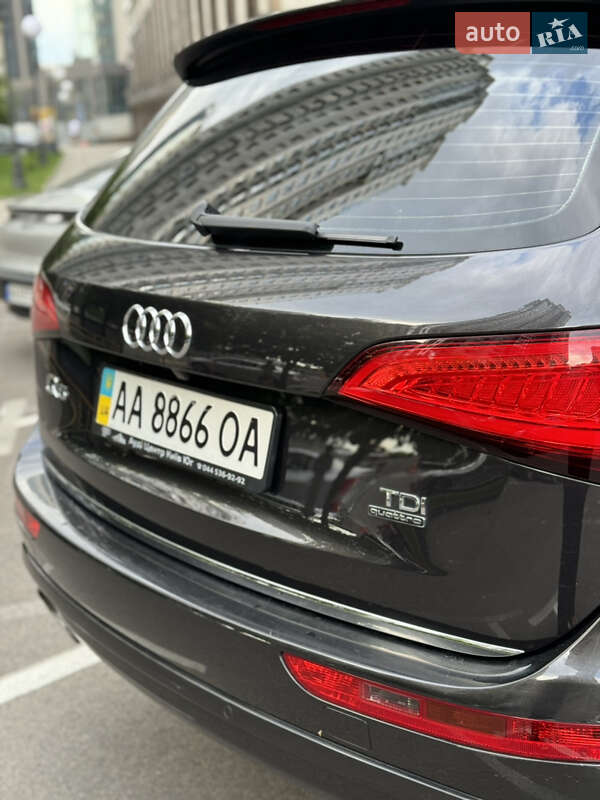 Внедорожник / Кроссовер Audi Q5 2016 в Киеве