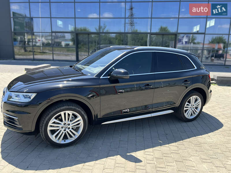 Внедорожник / Кроссовер Audi Q5 2019 в Ивано-Франковске