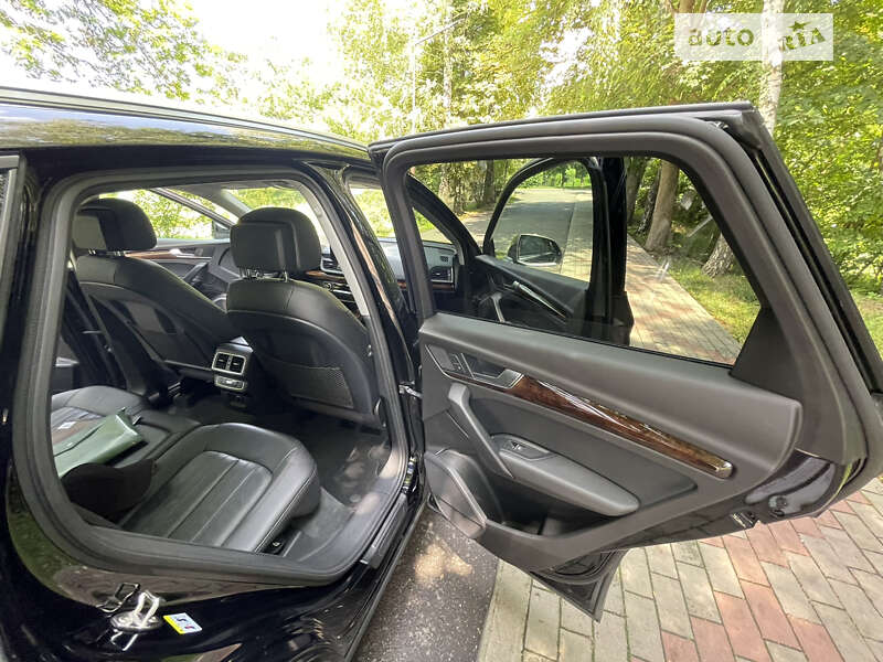 Внедорожник / Кроссовер Audi Q5 2017 в Луцке