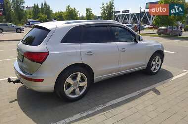 Внедорожник / Кроссовер Audi Q5 2011 в 