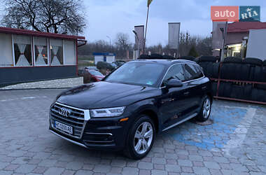 Внедорожник / Кроссовер Audi Q5 2017 в 