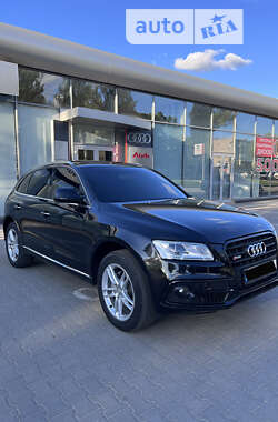Внедорожник / Кроссовер Audi Q5 2015 в 