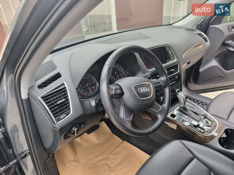 Внедорожник / Кроссовер Audi Q5 2014 в Днепре