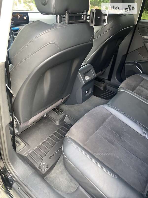 Внедорожник / Кроссовер Audi Q5 2017 в Луцке