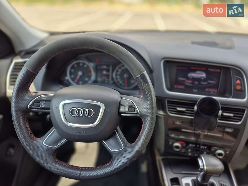 Внедорожник / Кроссовер Audi Q5 2014 в Киеве