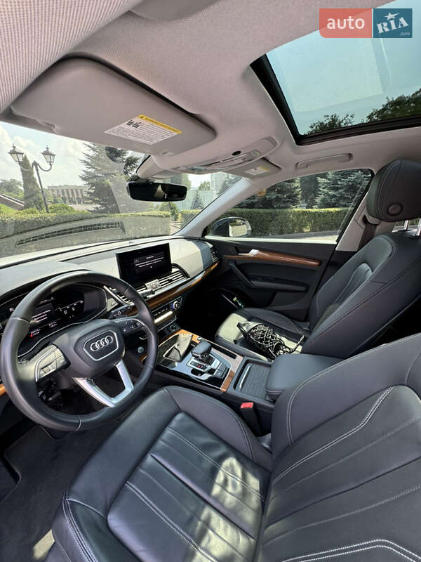 Внедорожник / Кроссовер Audi Q5 2021 в Каменском