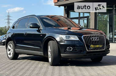 Позашляховик / Кросовер Audi Q5 2013 в Чернівцях