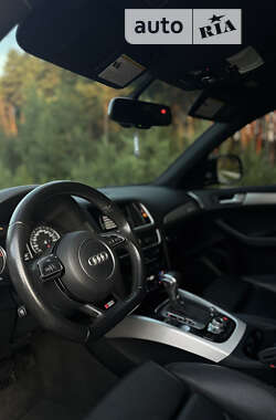 Внедорожник / Кроссовер Audi Q5 2015 в 
