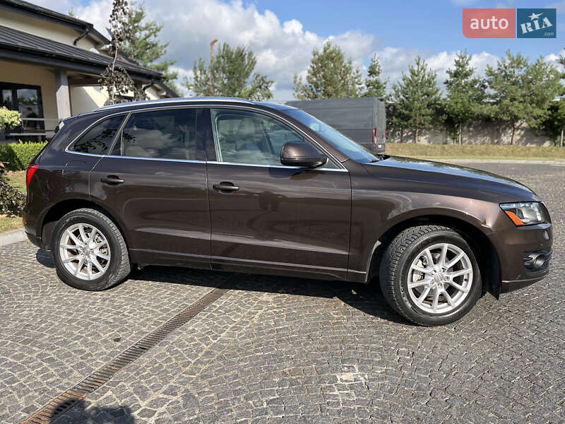 Позашляховик / Кросовер Audi Q5 2010 в Львові