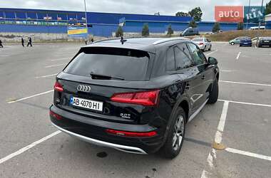 Внедорожник / Кроссовер Audi Q5 2018 в 