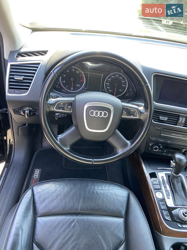 Внедорожник / Кроссовер Audi Q5 2012 в Луцке