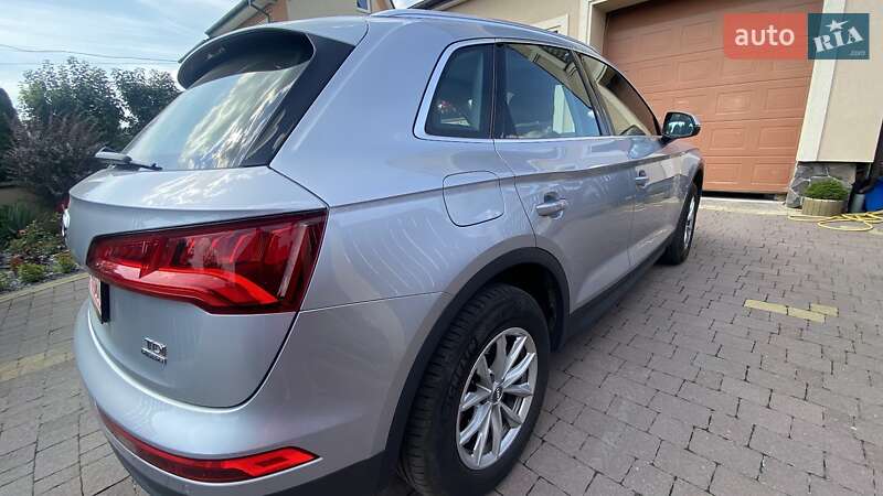 Позашляховик / Кросовер Audi Q5 2018 в Львові