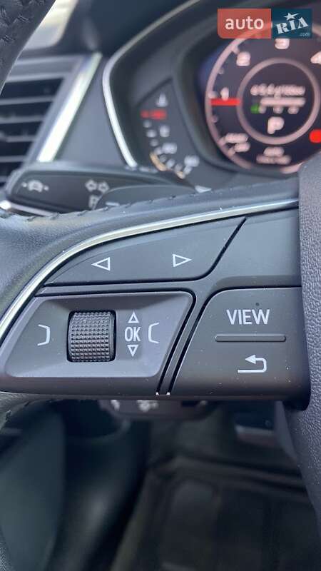 Позашляховик / Кросовер Audi Q5 2018 в Львові