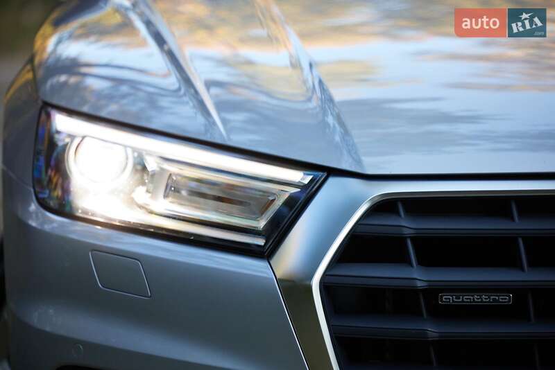 Позашляховик / Кросовер Audi Q5 2018 в Львові