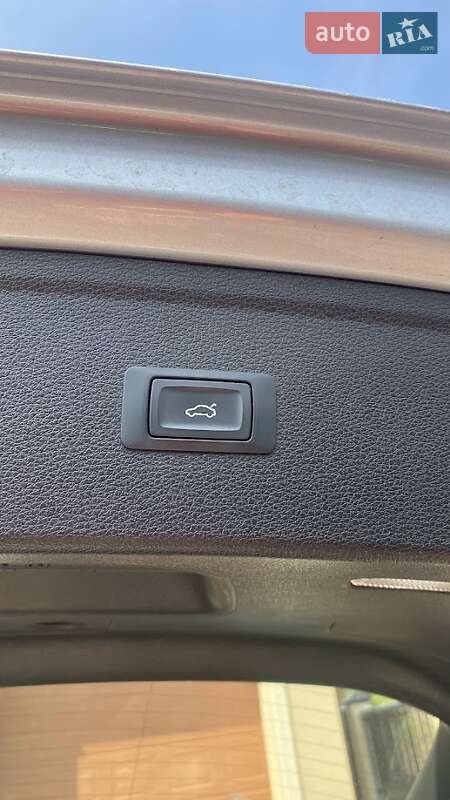 Позашляховик / Кросовер Audi Q5 2018 в Львові