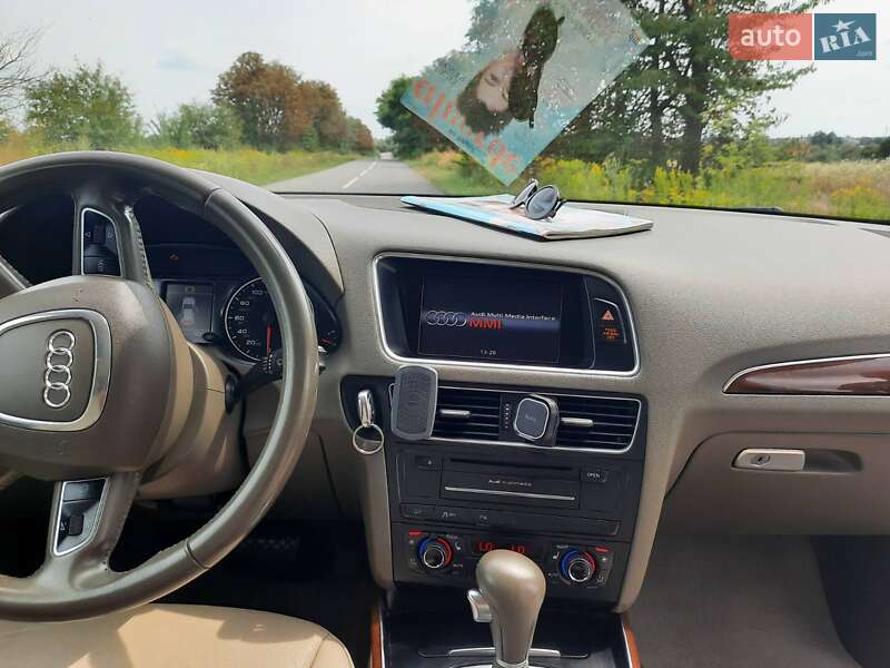 Внедорожник / Кроссовер Audi Q5 2011 в Львове